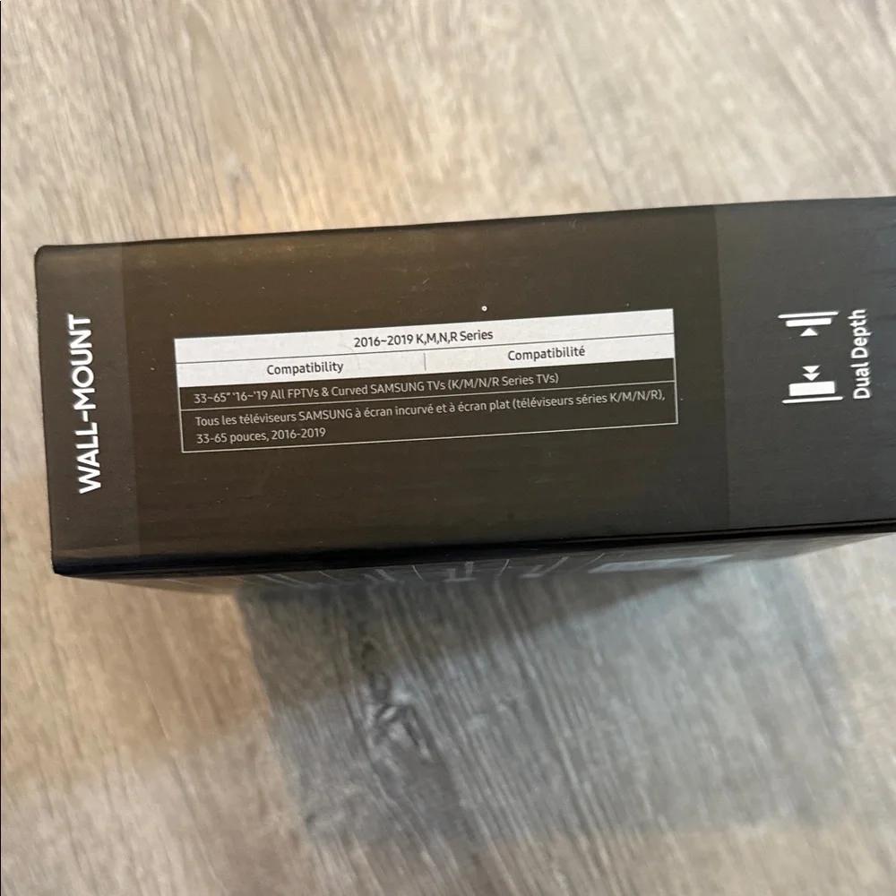 Samsung Wall-Mount in Black